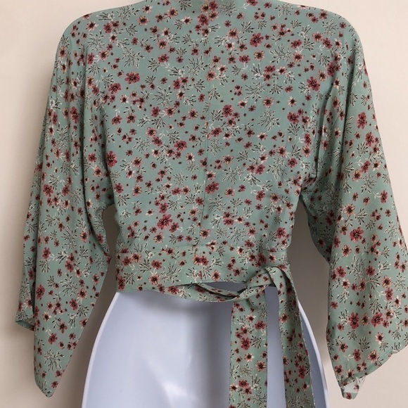 Blue Life wrapped top - Picture 2 of 6